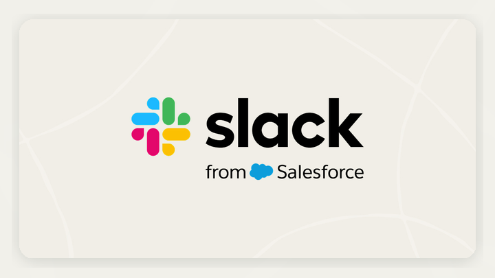 Slack 界面中 AI 生成的对话总结，突出关键决策与行动项